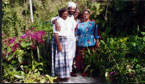 saint-thomas.jpg, 65007 bytes, 12/21/00